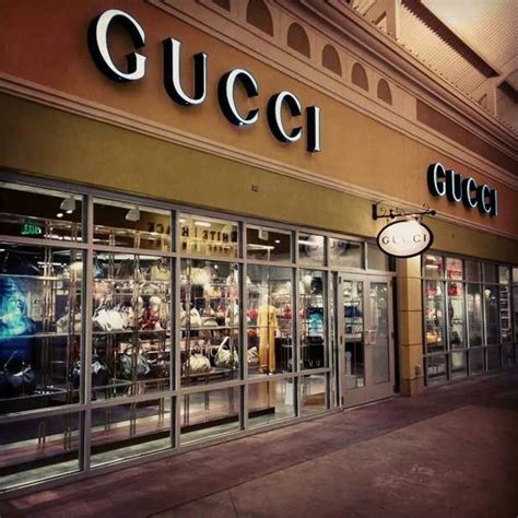 outlet Gucci near me